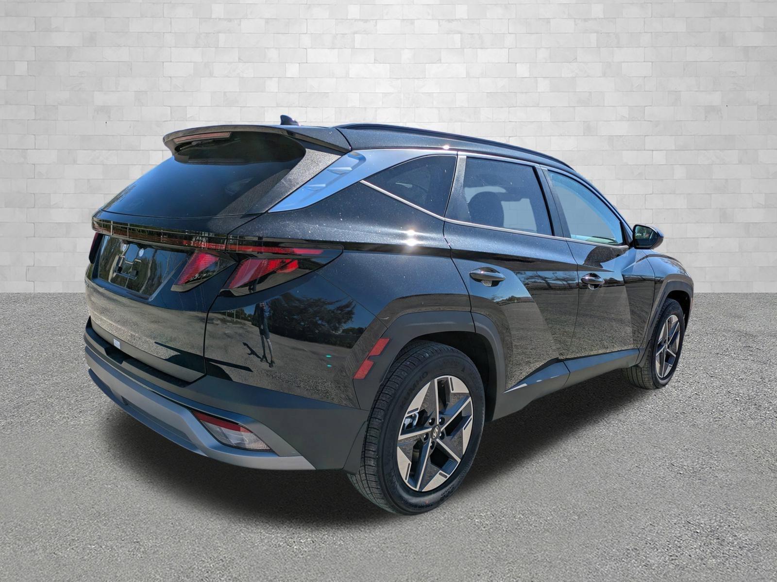 Hyundai Tucson Sel Fwd Front Wheel Drive Sport Utility - Thumbnail 3