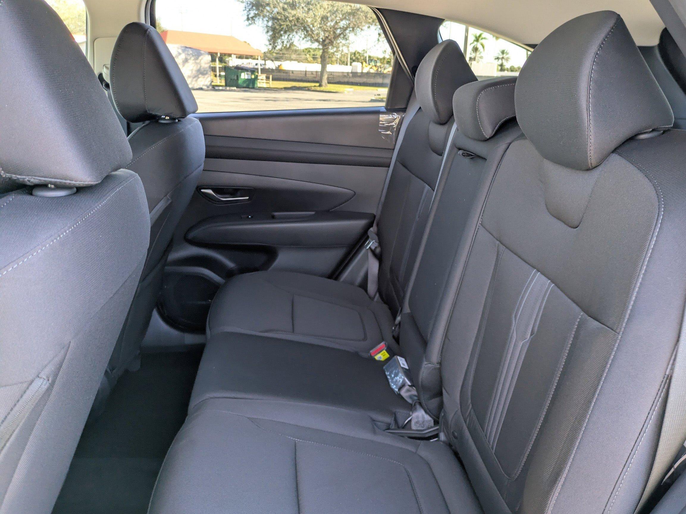 Hyundai Tucson Sel Fwd Front Wheel Drive Sport Utility - Thumbnail 15