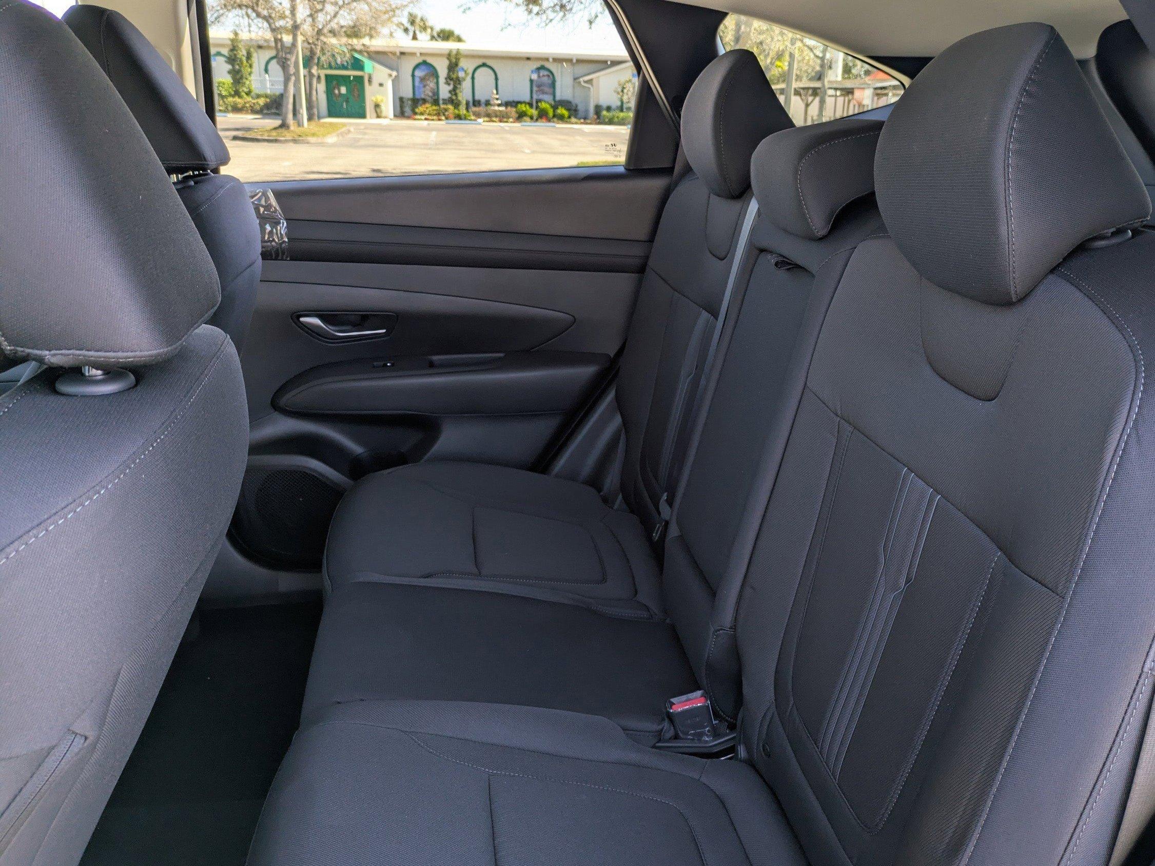 Hyundai Tucson Sel Fwd Front Wheel Drive Sport Utility - Thumbnail 15