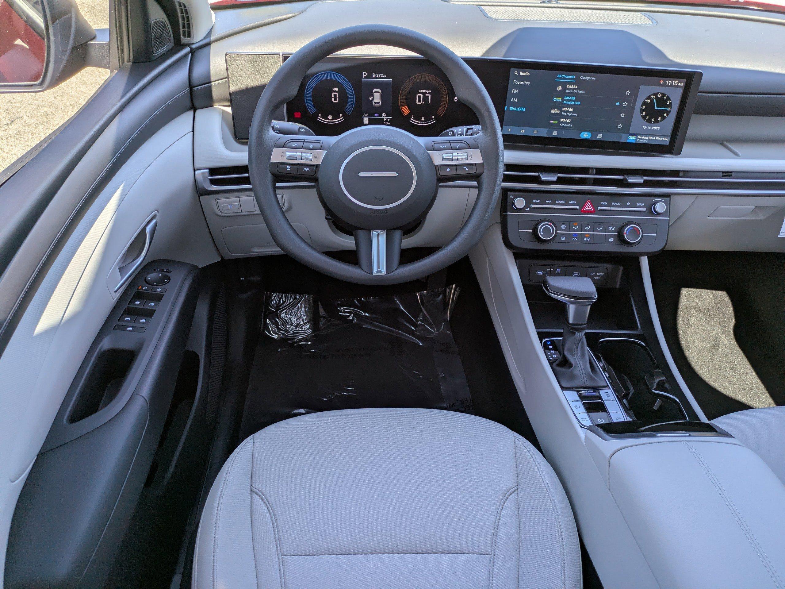 Hyundai Tucson Se Fwd Front Wheel Drive Sport Utility - Thumbnail 11