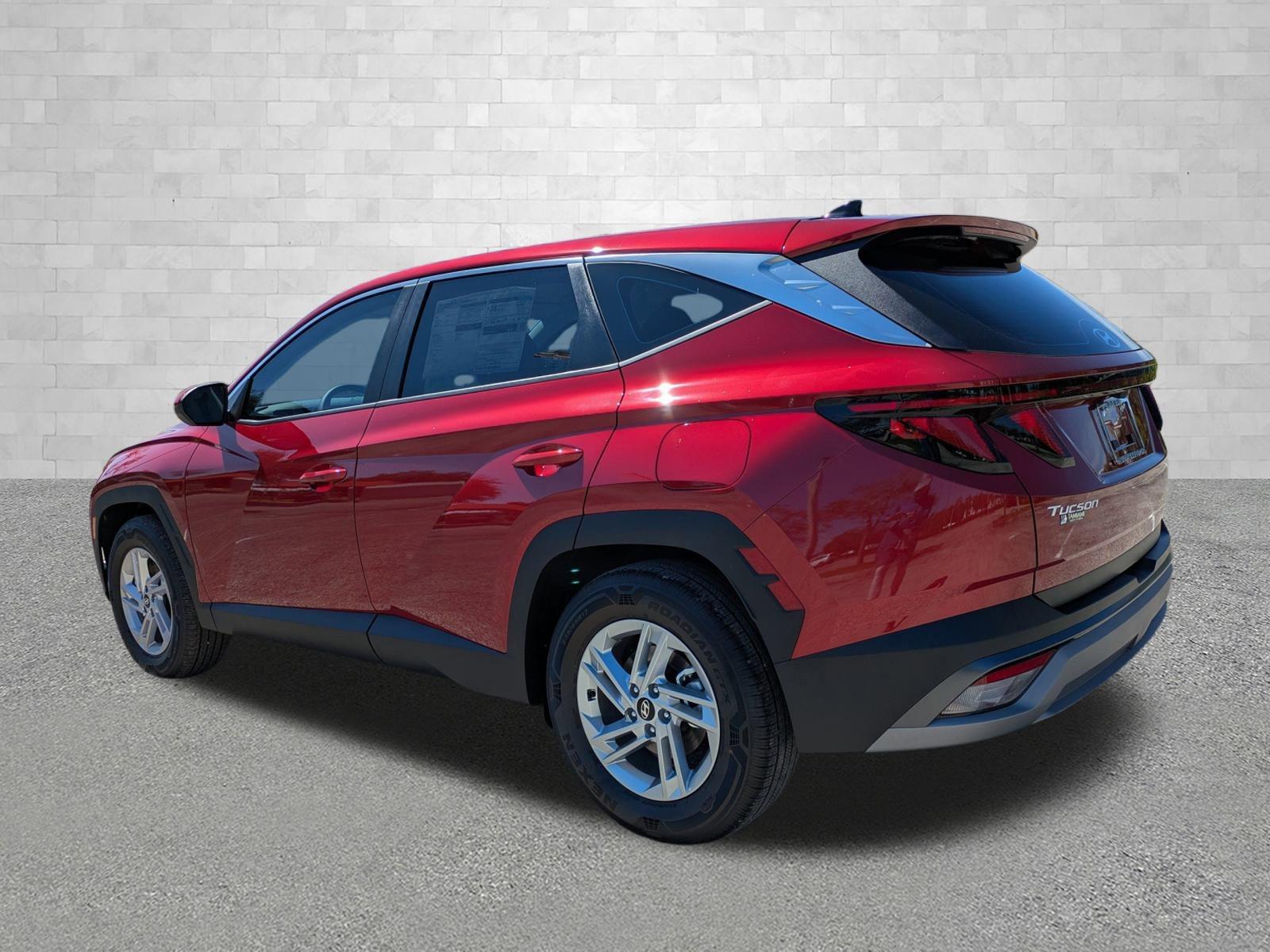 Hyundai Tucson Se Fwd Front Wheel Drive Sport Utility - Thumbnail 5