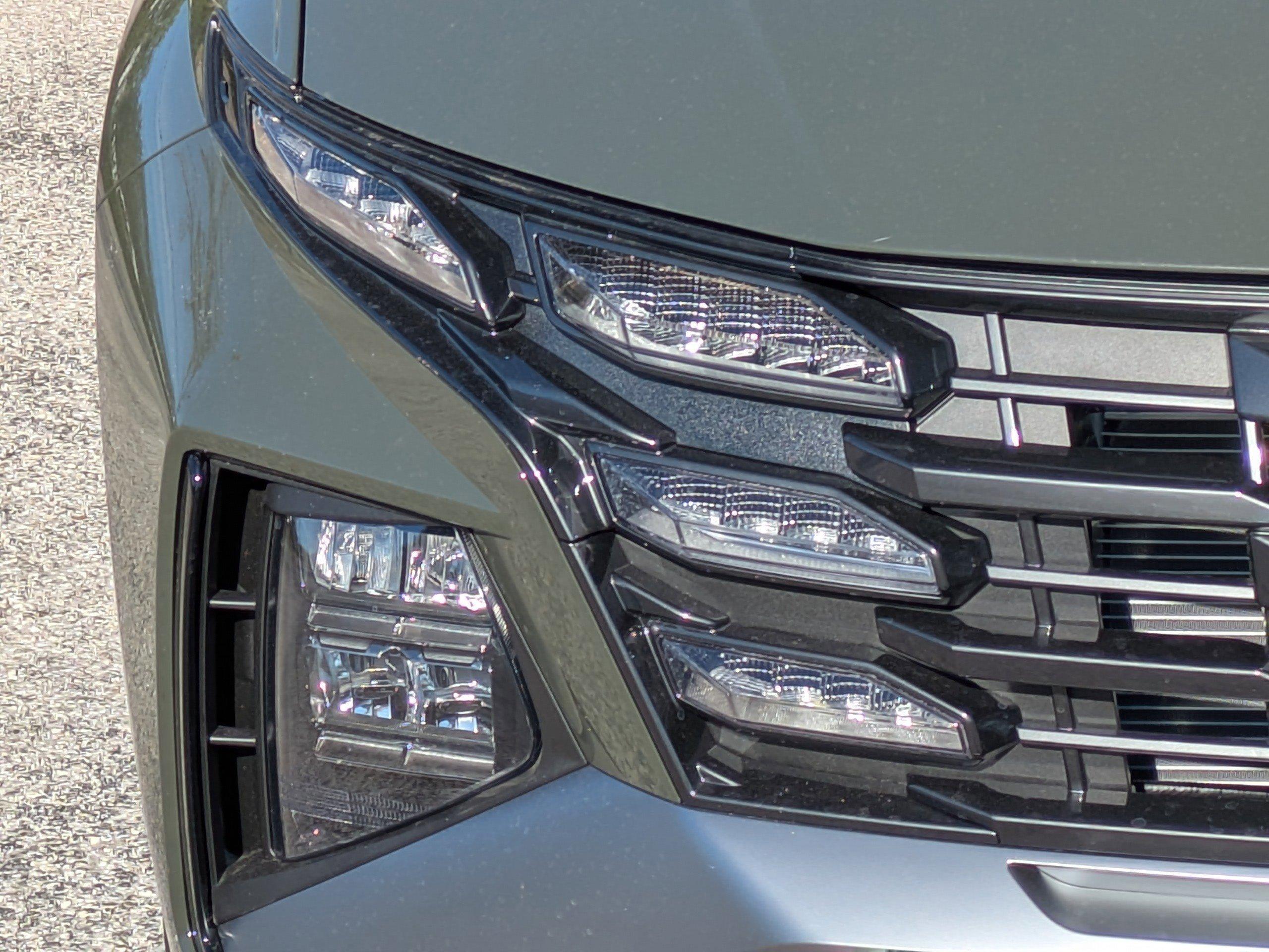 Hyundai Tucson Se Fwd Front Wheel Drive Sport Utility - Thumbnail 8