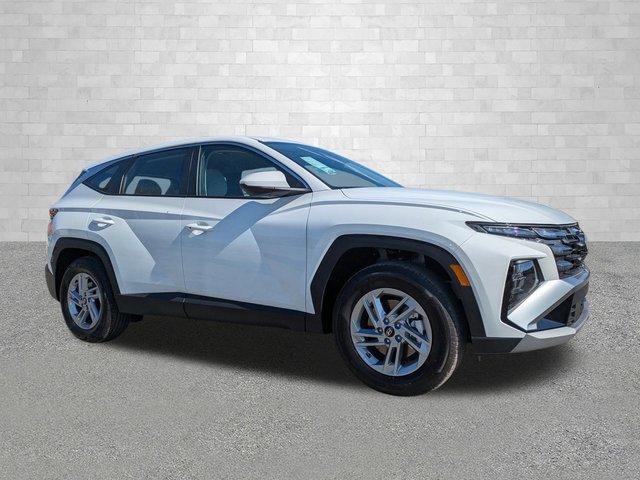 Hyundai Tucson Se Fwd Front Wheel Drive Sport Utility - View 1