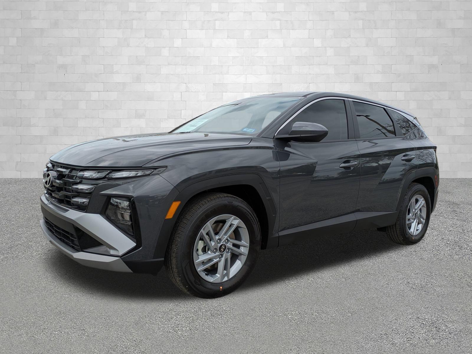 Hyundai Tucson Se Fwd Front Wheel Drive Sport Utility - Thumbnail 6