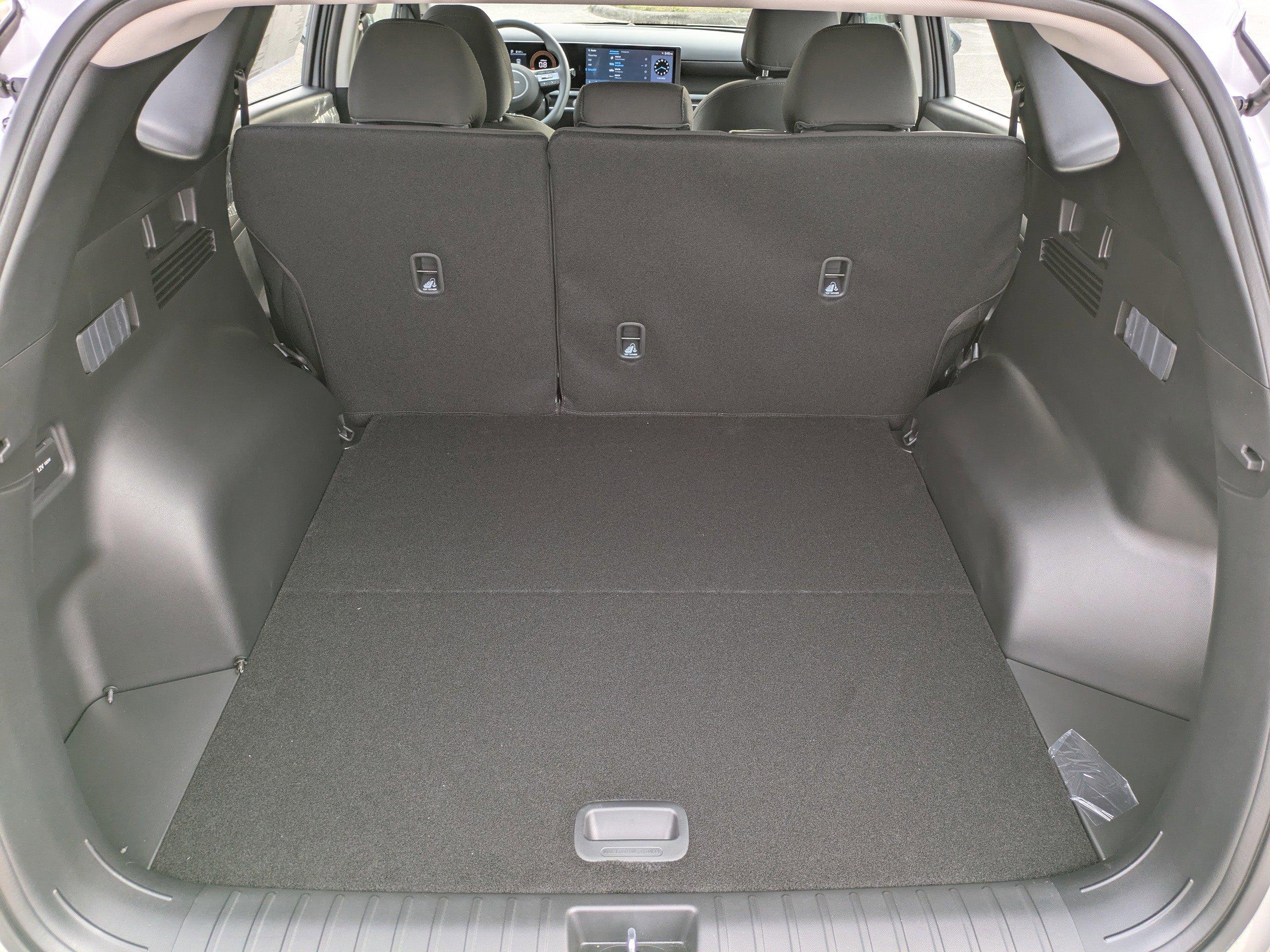 Hyundai Tucson Se Fwd Front Wheel Drive Sport Utility - Thumbnail 15