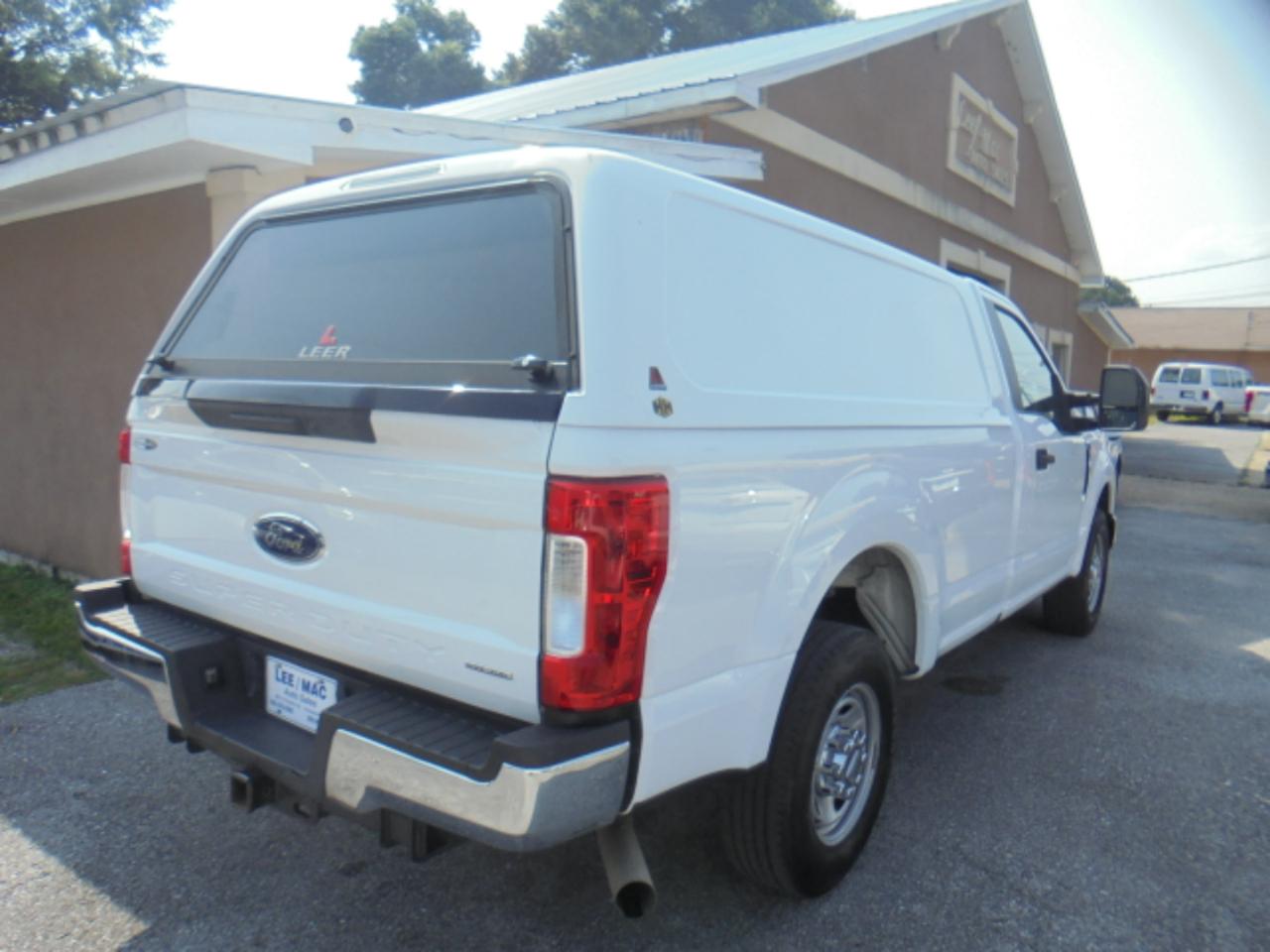 Ford Super Duty F-250 Srwxl 2Wd Reg Cab 8' Box - Thumbnail 4