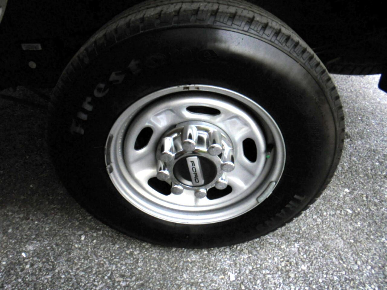 Ford Super Duty F-250 Srwxl 2Wd Reg Cab 8' Box - Thumbnail 17