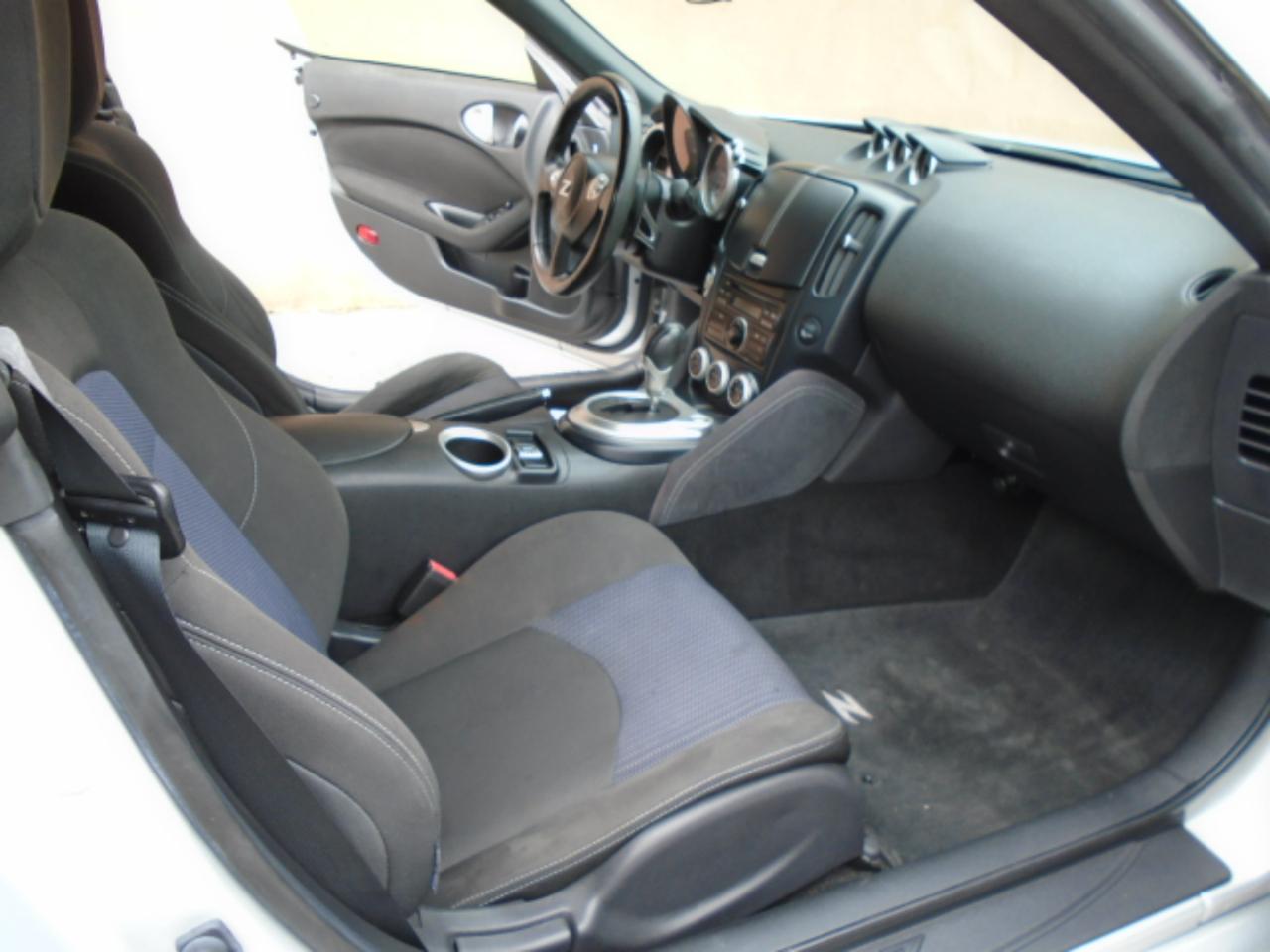 Nissan 370Z2Dr Roadster Auto - Thumbnail 9