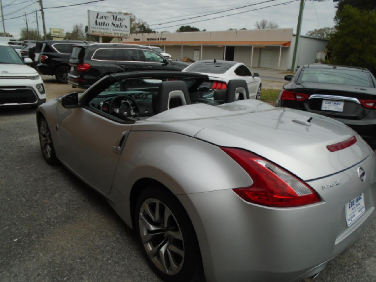 Nissan 370Z2Dr Roadster Auto - Thumbnail 14
