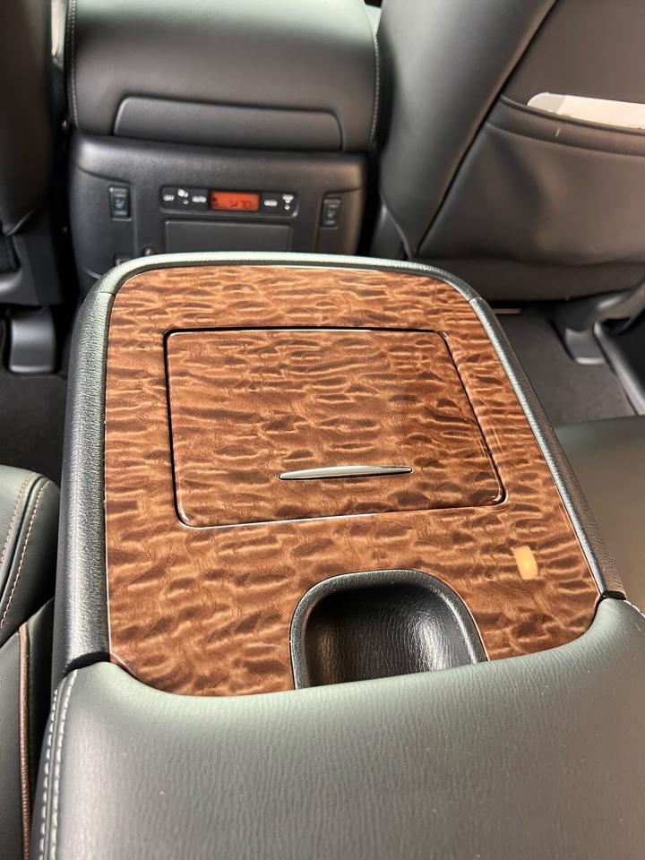 Nissan Armada4X2 Platinum - Thumbnail 15