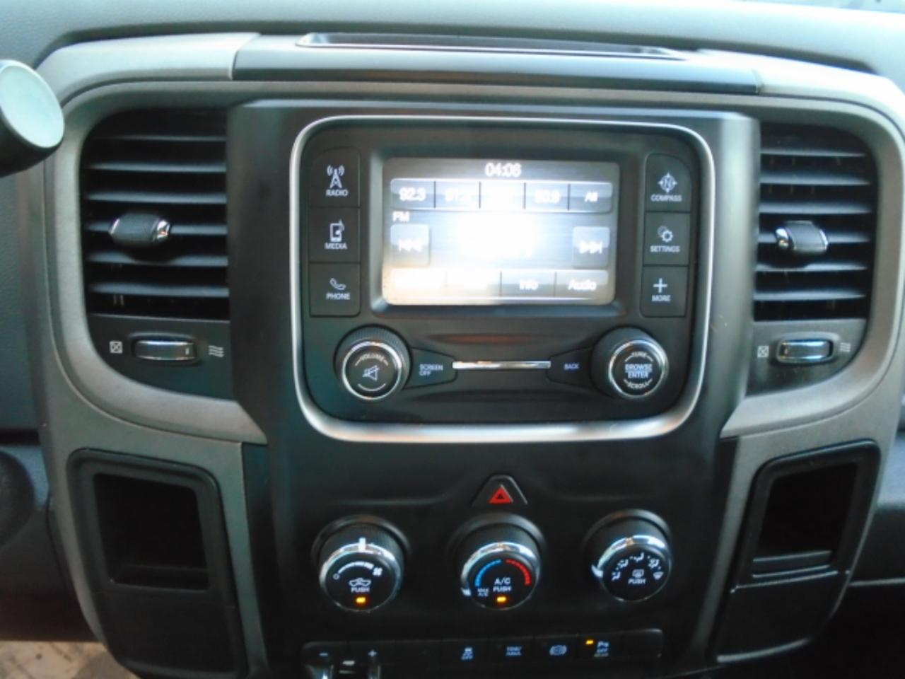 Ram 3500Tradesman 4X4 Crew Cab 8' Box - Thumbnail 15