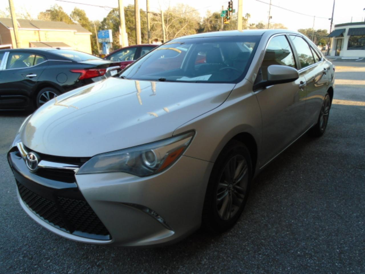 Toyota Camry4Dr Sdn I4 Auto Se W/Special Edition Pkg (Natl) - Thumbnail 3