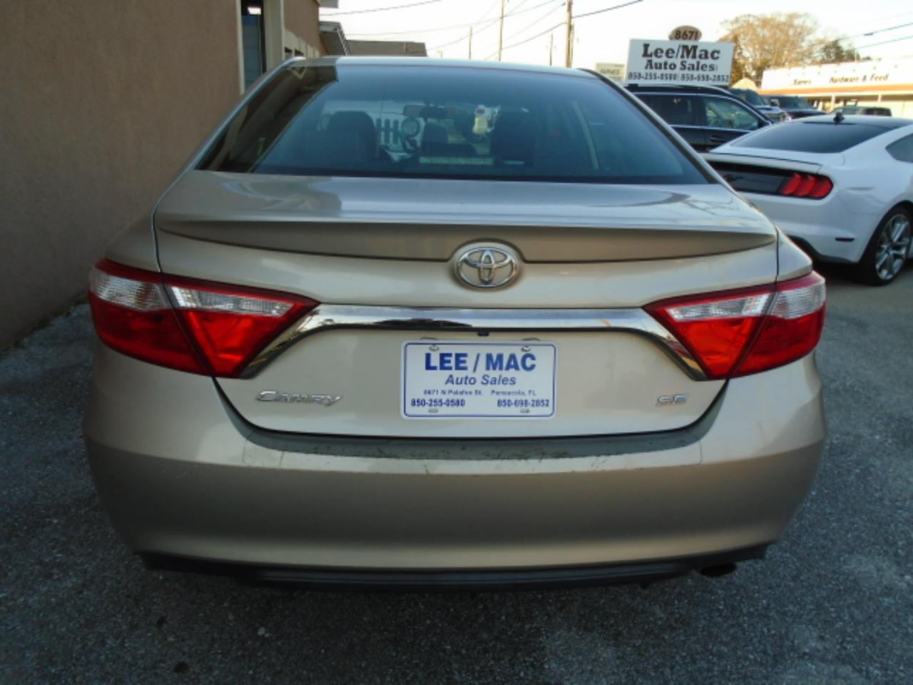 Toyota Camry4Dr Sdn I4 Auto Se W/Special Edition Pkg (Natl) - Thumbnail 5