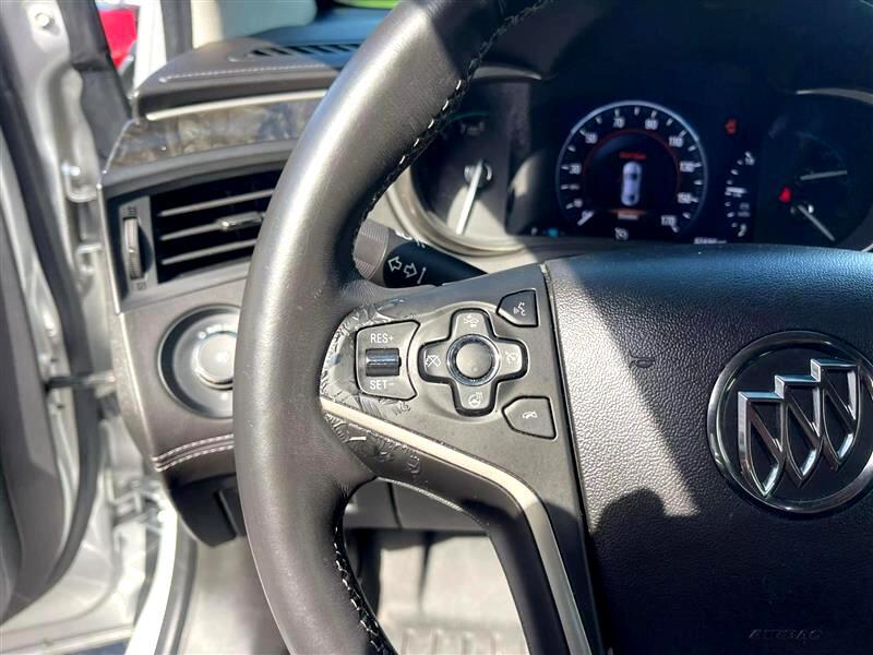 Buick Lacrosse - Thumbnail 13