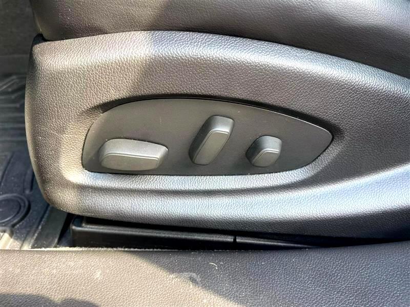 Buick Lacrosse - Thumbnail 11