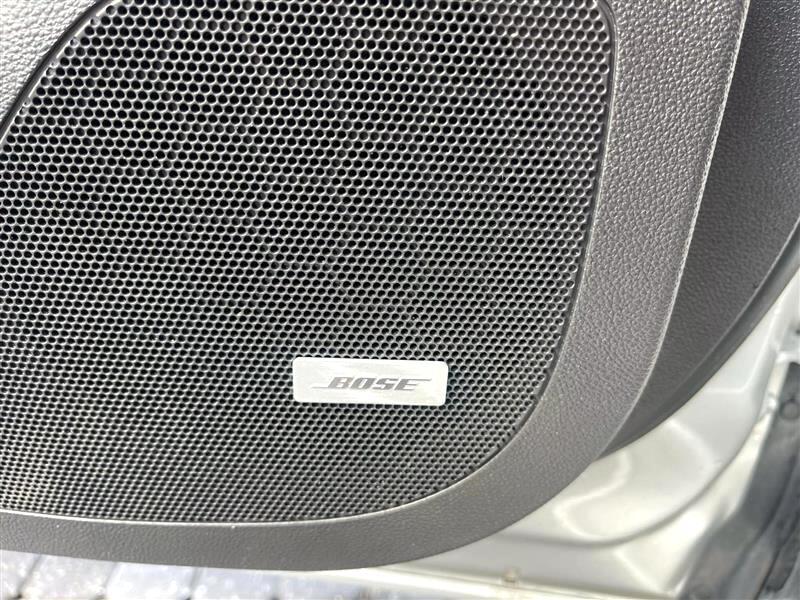 Buick Lacrosse - Thumbnail 18