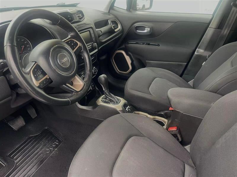 Jeep Renegade - Thumbnail 6