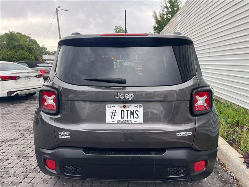 Jeep Renegade - Thumbnail 4