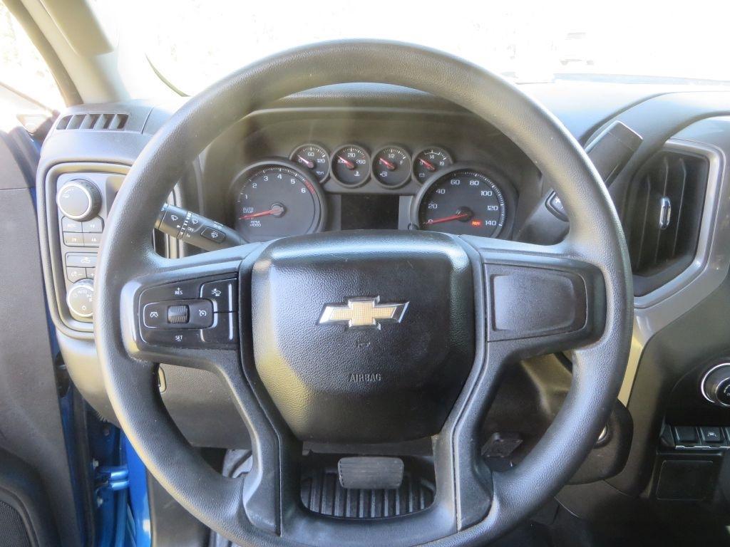 Chevrolet Silverado 1500 - Thumbnail 13