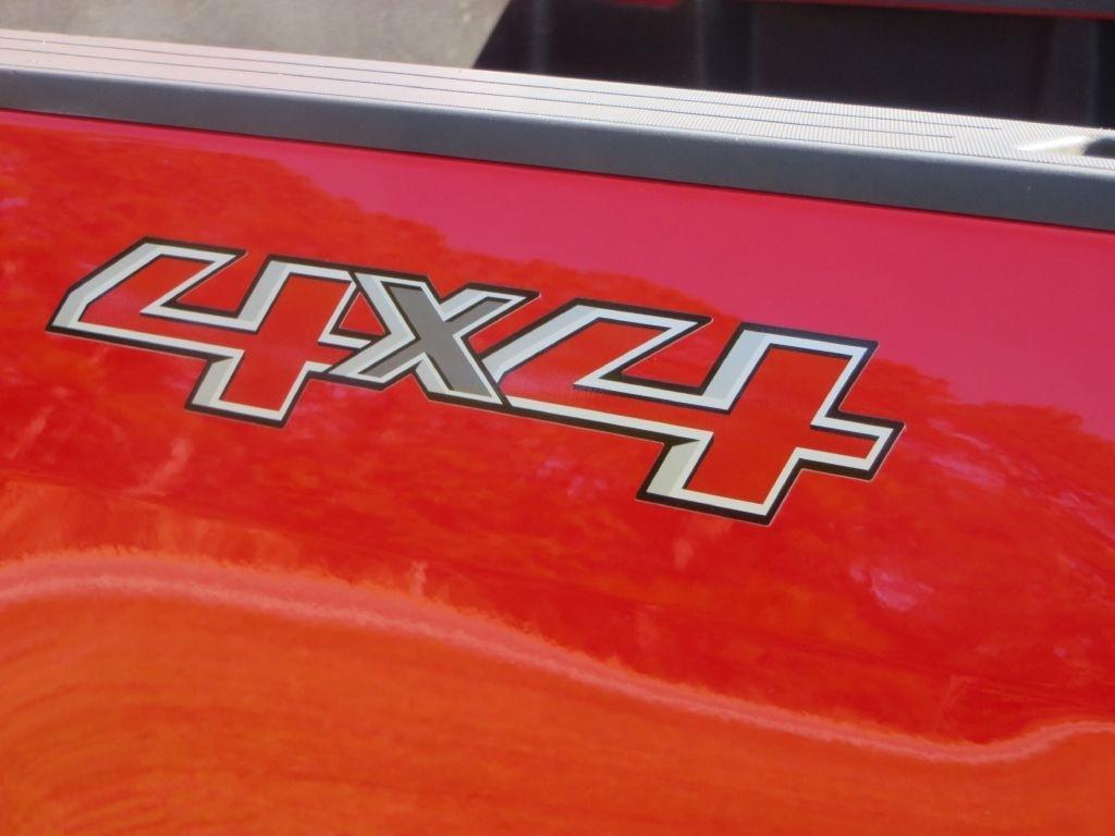 Chevrolet Coloradolt - Thumbnail 10