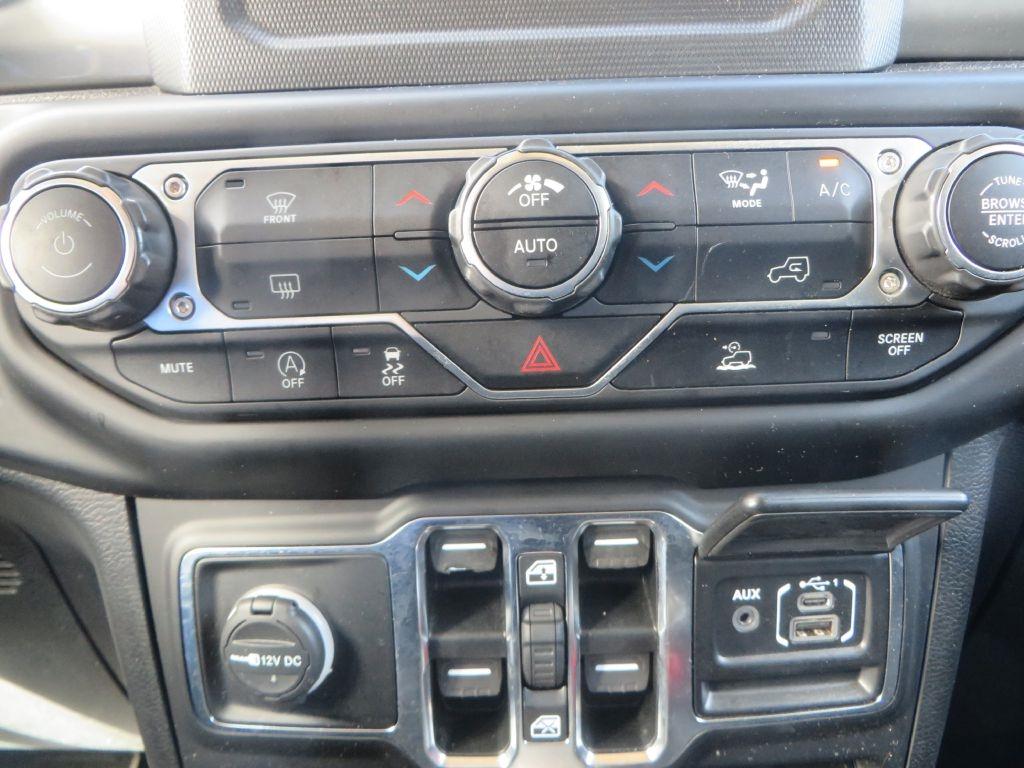 Jeep Wranglersahara - Thumbnail 16