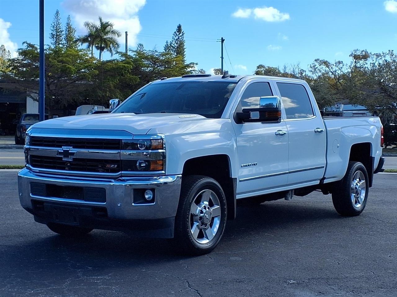 Chevrolet Silverado 2500Hdltz Crew Cab 4Wd - Thumbnail 18