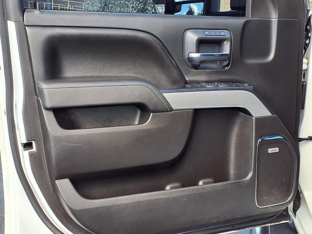 Chevrolet Silverado 2500Hdltz Crew Cab 4Wd - Thumbnail 10