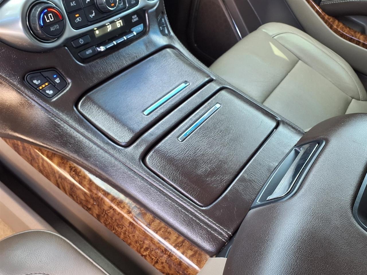 Chevrolet Tahoe - Thumbnail 9