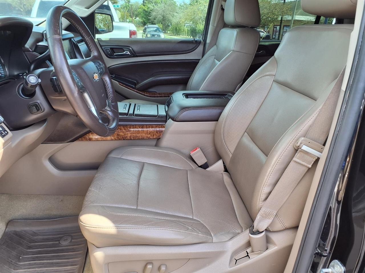 Chevrolet Tahoe - Thumbnail 10