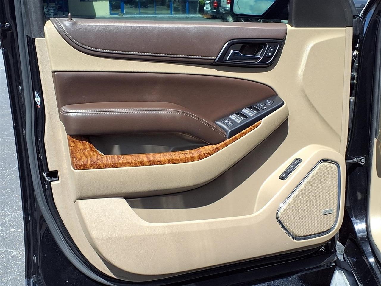 Chevrolet Tahoe - Thumbnail 11