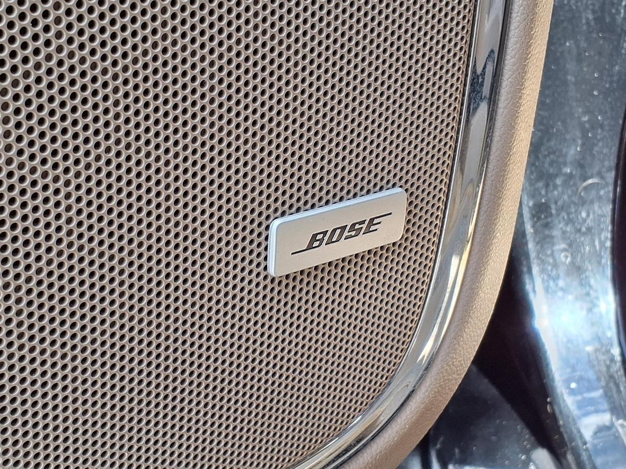 Chevrolet Tahoe - Thumbnail 12