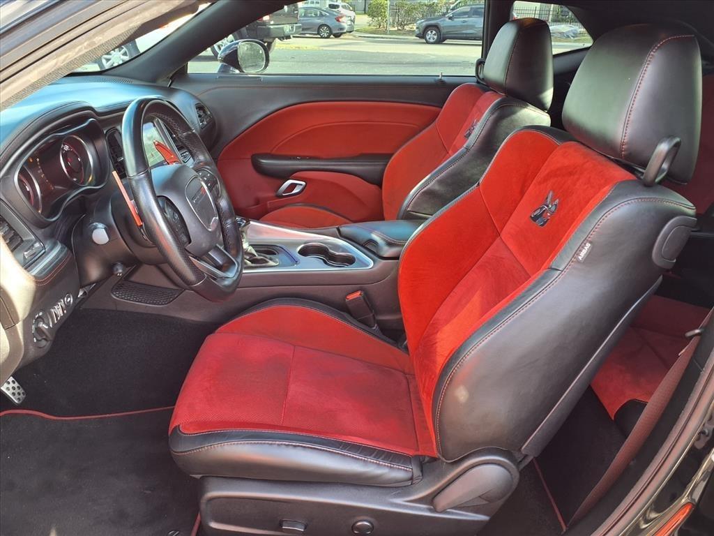 Dodge Challenger2Dr Cpe R/T Scat Pack - Thumbnail 11