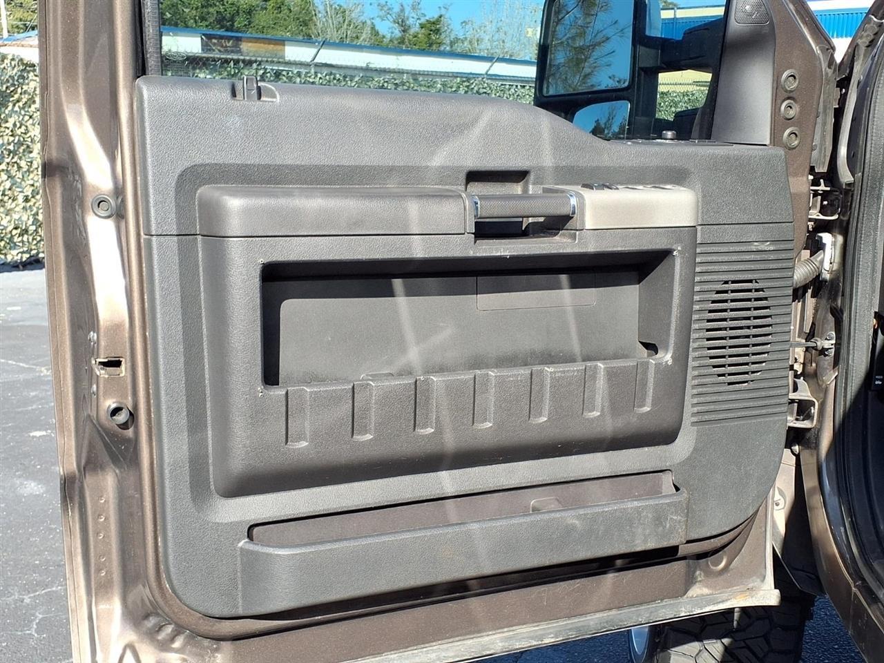 Ford F-250 Sdlariat Crew Cab 4Wd - Thumbnail 11