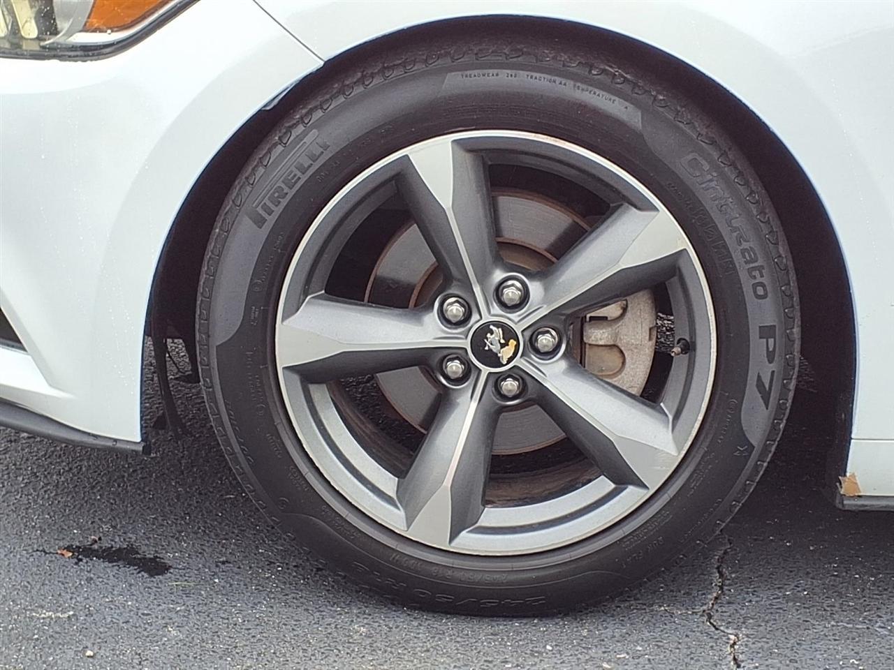 Ford Mustang - Thumbnail 18