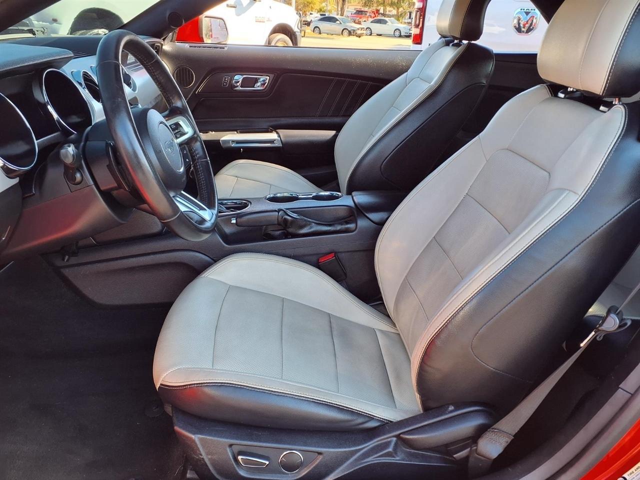 Ford Mustang2Dr Conv Ecoboost Premium - Thumbnail 10