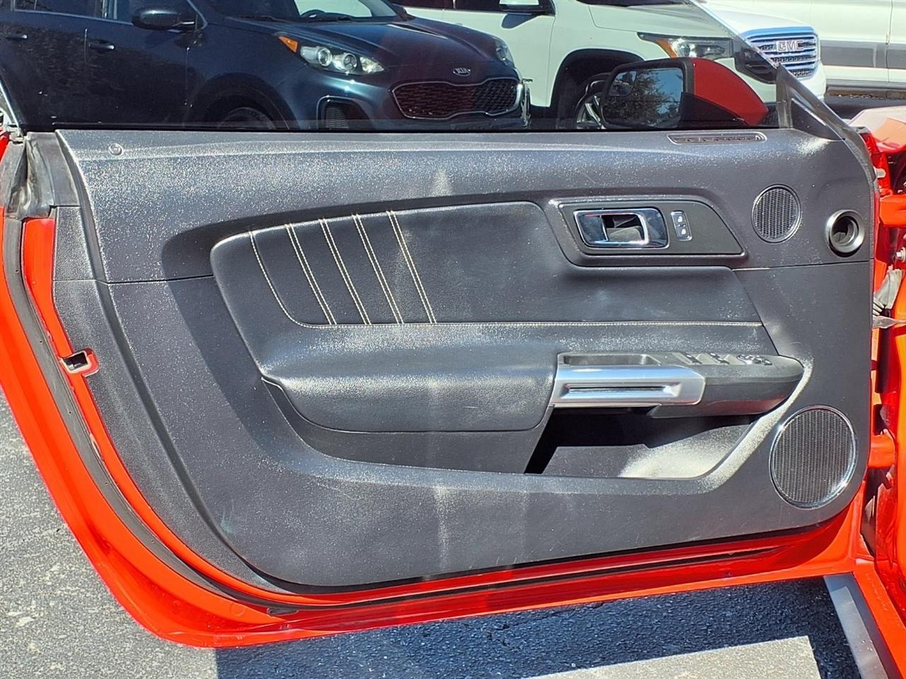 Ford Mustang2Dr Conv Ecoboost Premium - Thumbnail 12