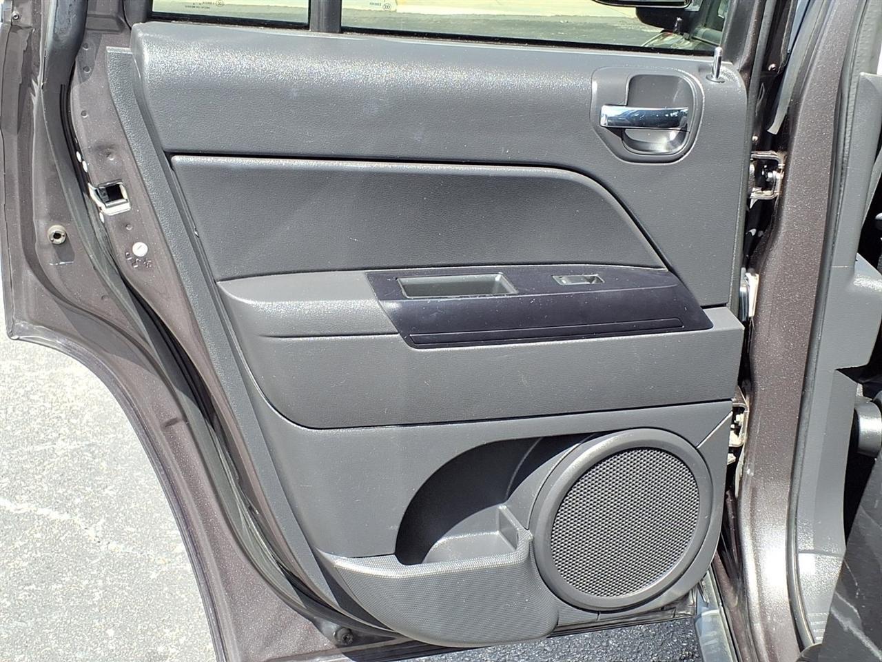 Jeep Compass - Thumbnail 14