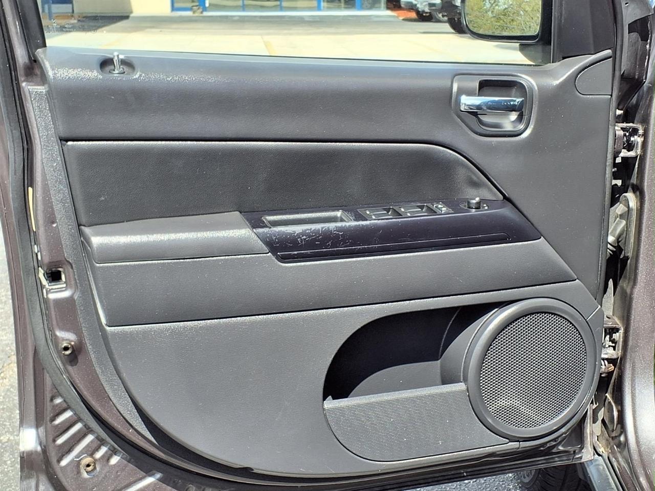 Jeep Compass - Thumbnail 10