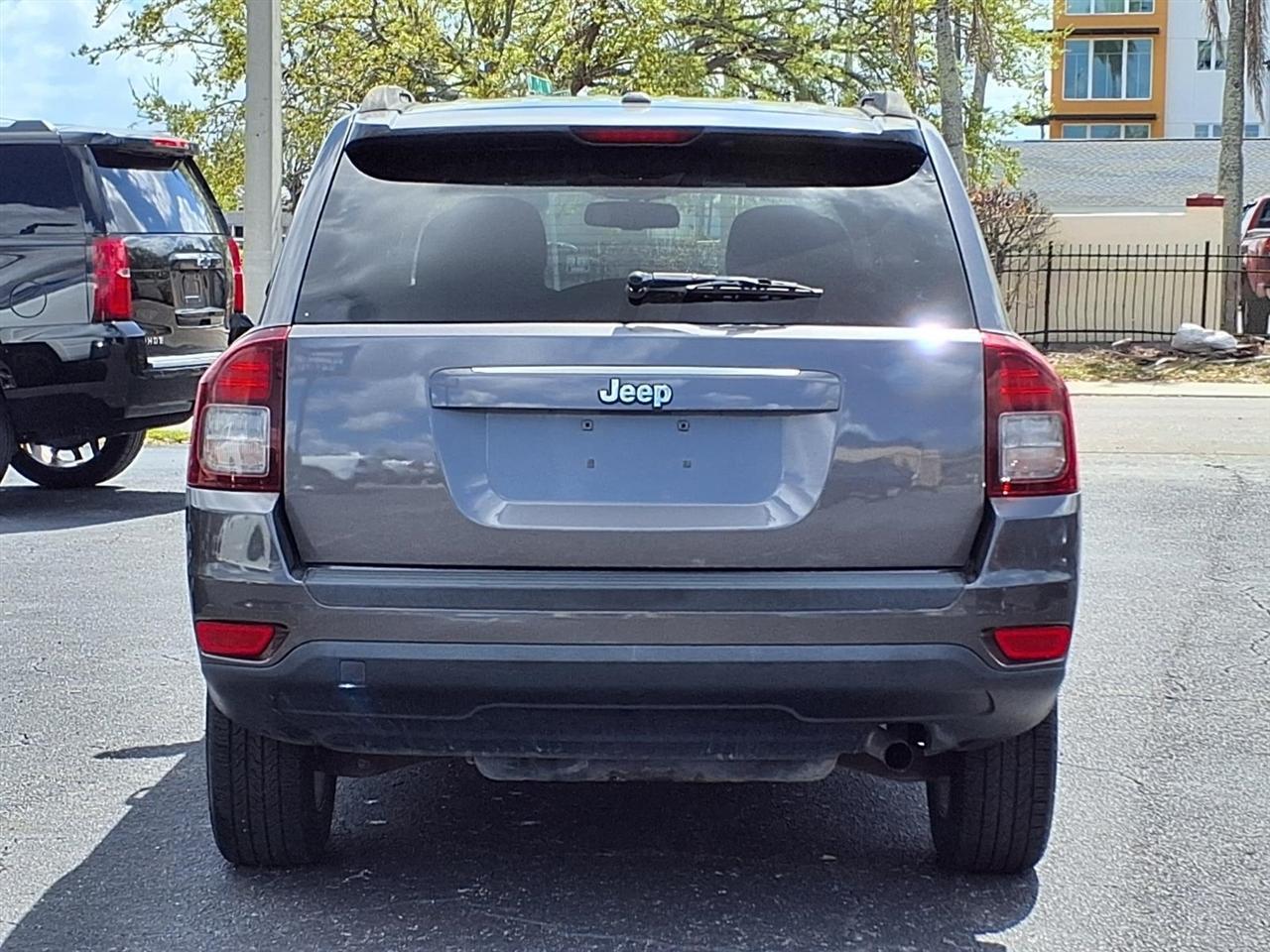 Jeep Compass - Thumbnail 16