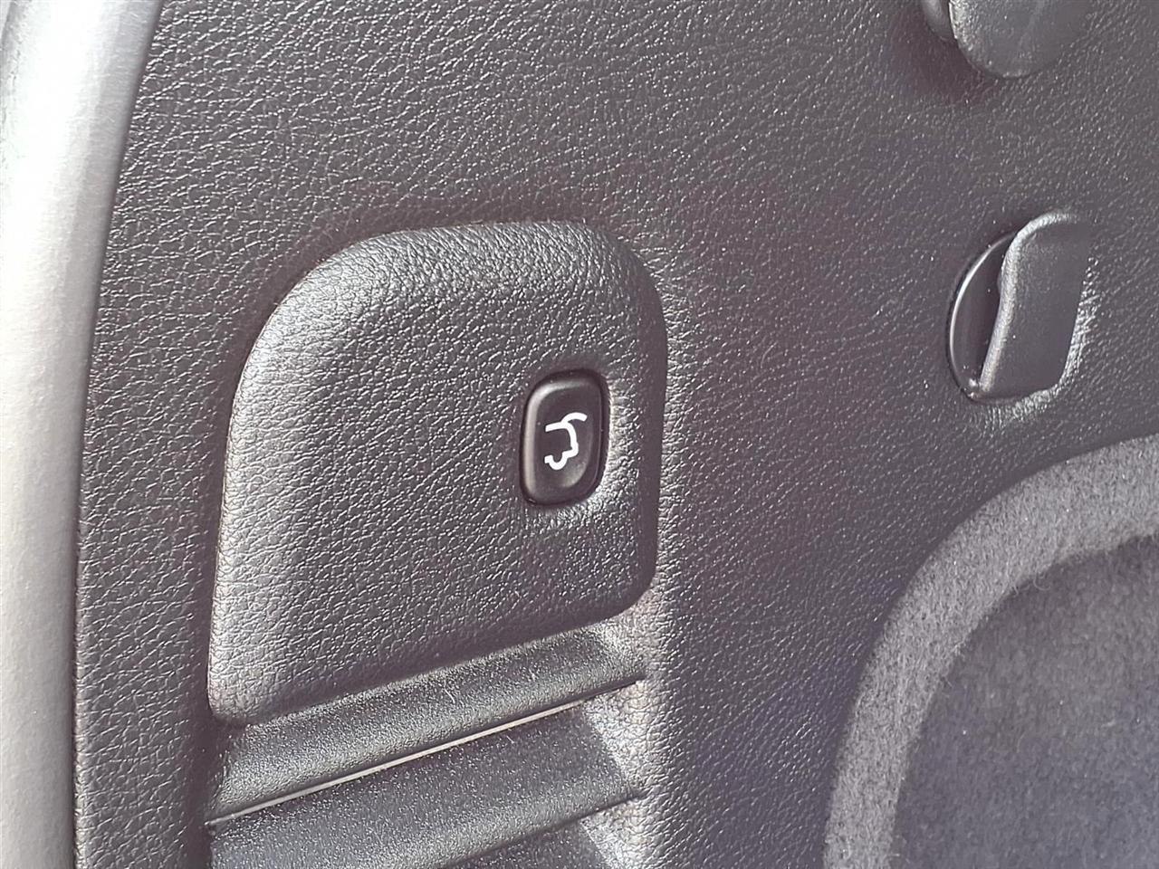 Jeep Grand Cherokee - Thumbnail 17