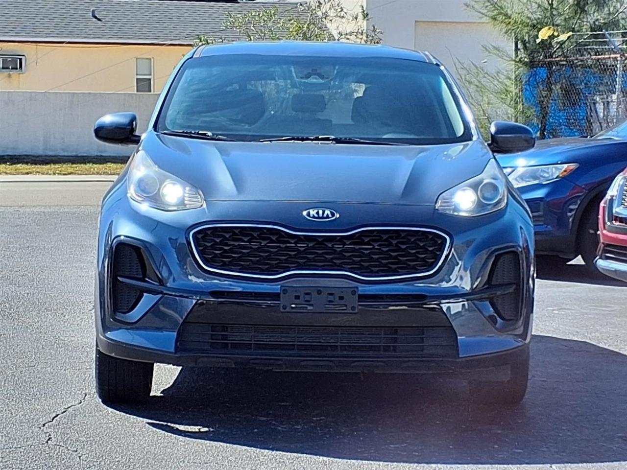 Kia Sportage - Thumbnail 2