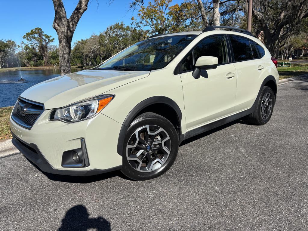Subaru Crosstrek 2.0I Premium-$7,700 - Thumbnail 2