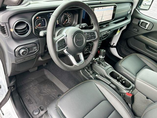 Jeep Wrangler Sahara With Navigation & 4Wd - Thumbnail 7