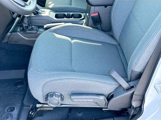 Jeep Wrangler Sport 4Wd - Thumbnail 14