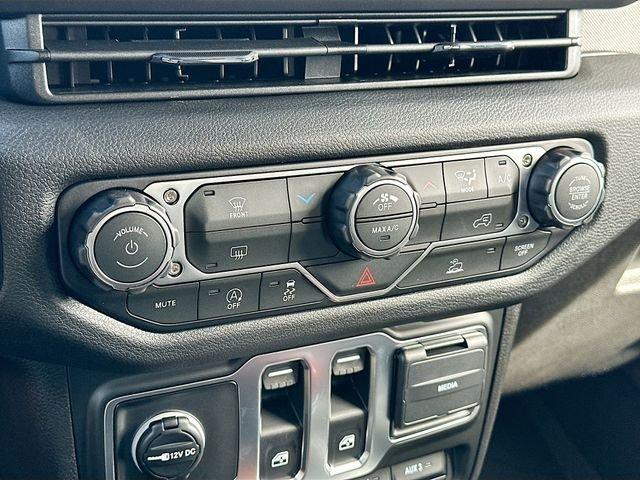 Jeep Wrangler Willys 4Wd - Thumbnail 11