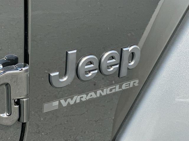 Jeep Wrangler 392 With Navigation & 4Wd - Thumbnail 20