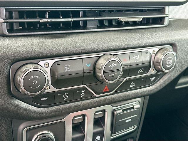 Jeep Wrangler Sport 4Wd - Thumbnail 11