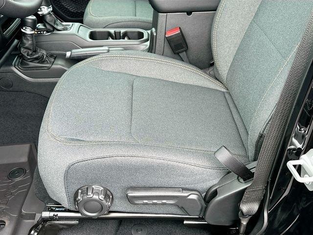 Jeep Wrangler Sport S 4Wd - Thumbnail 14