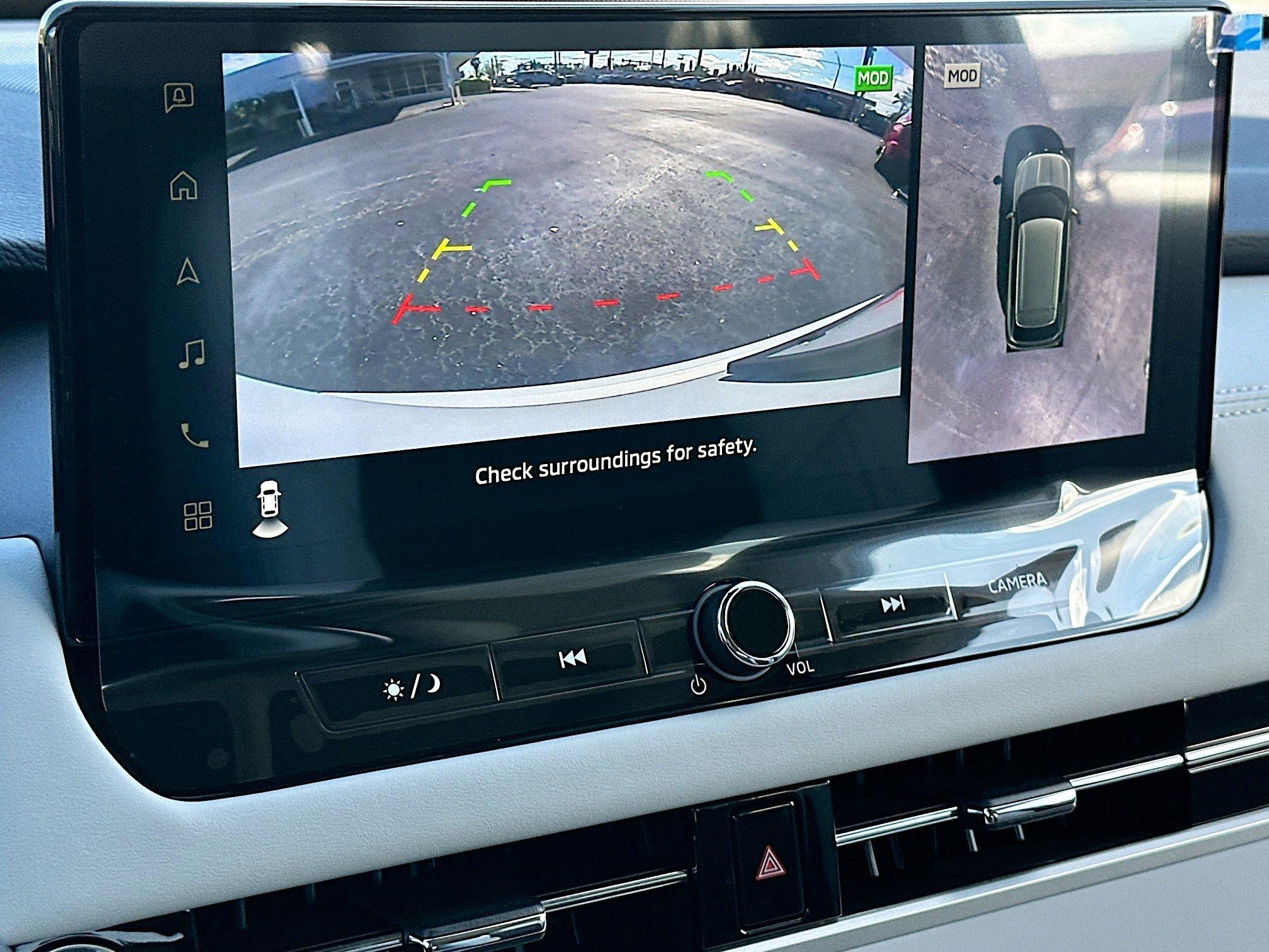 Mitsubishi Outlander Se With Navigation - Thumbnail 10