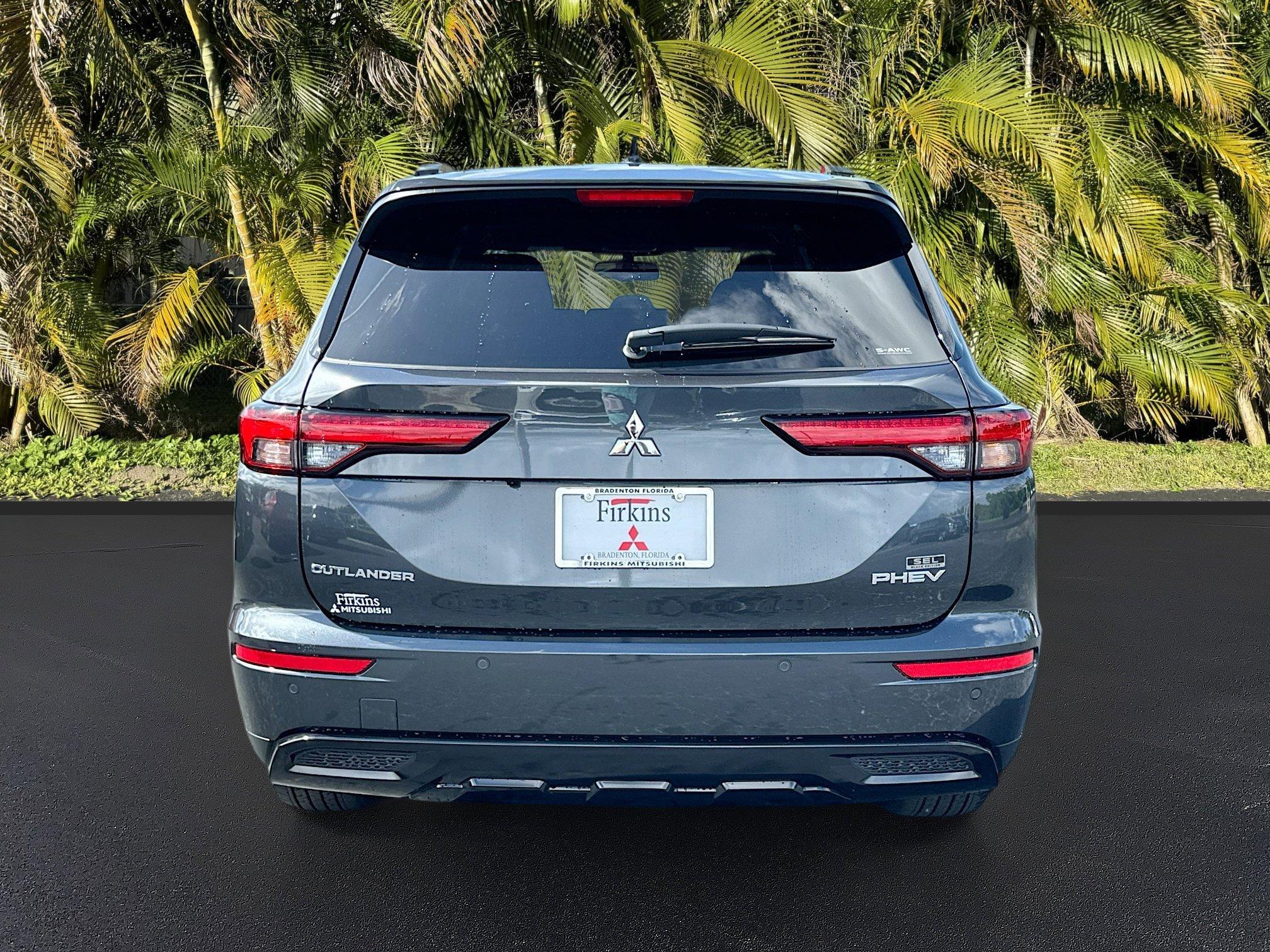 Mitsubishi Outlander Plug-In Hybrid Sel Black Edition With Navigation & 4Wd - Thumbnail 5